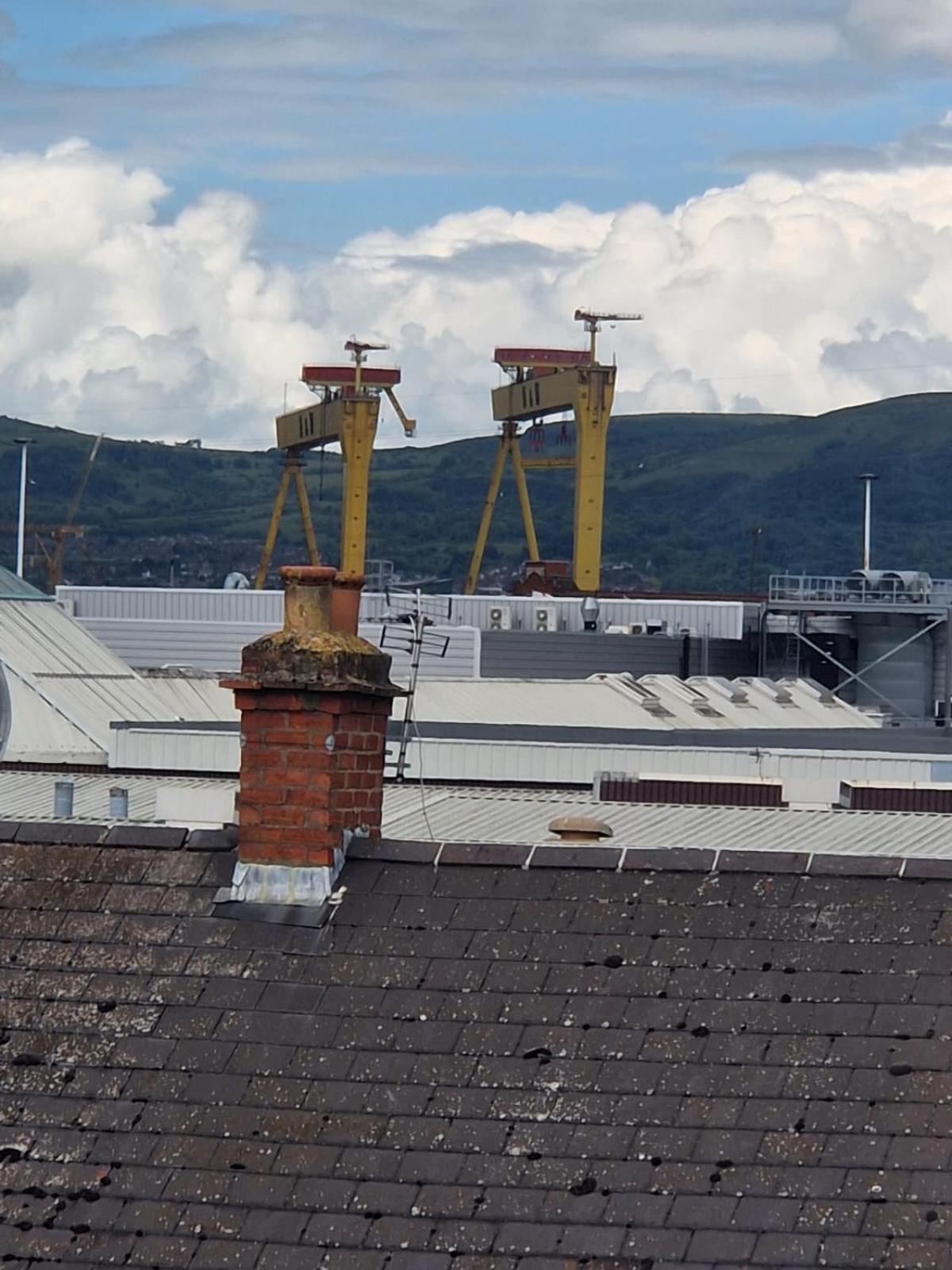Attic Style 2 Bed Duplex Apartment With Rooftop Patio Belfast Kültér fotó