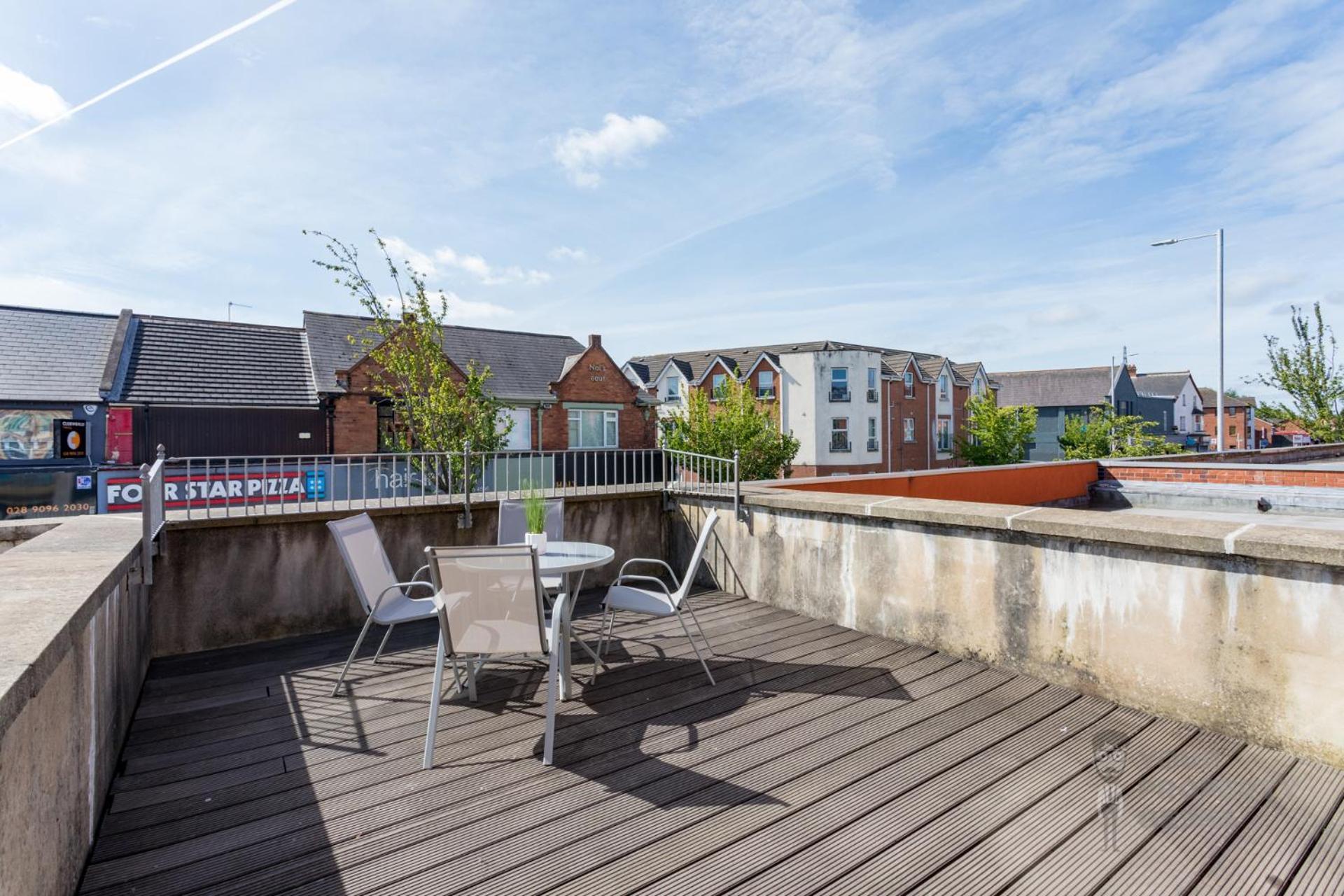 Attic Style 2 Bed Duplex Apartment With Rooftop Patio Belfast Kültér fotó
