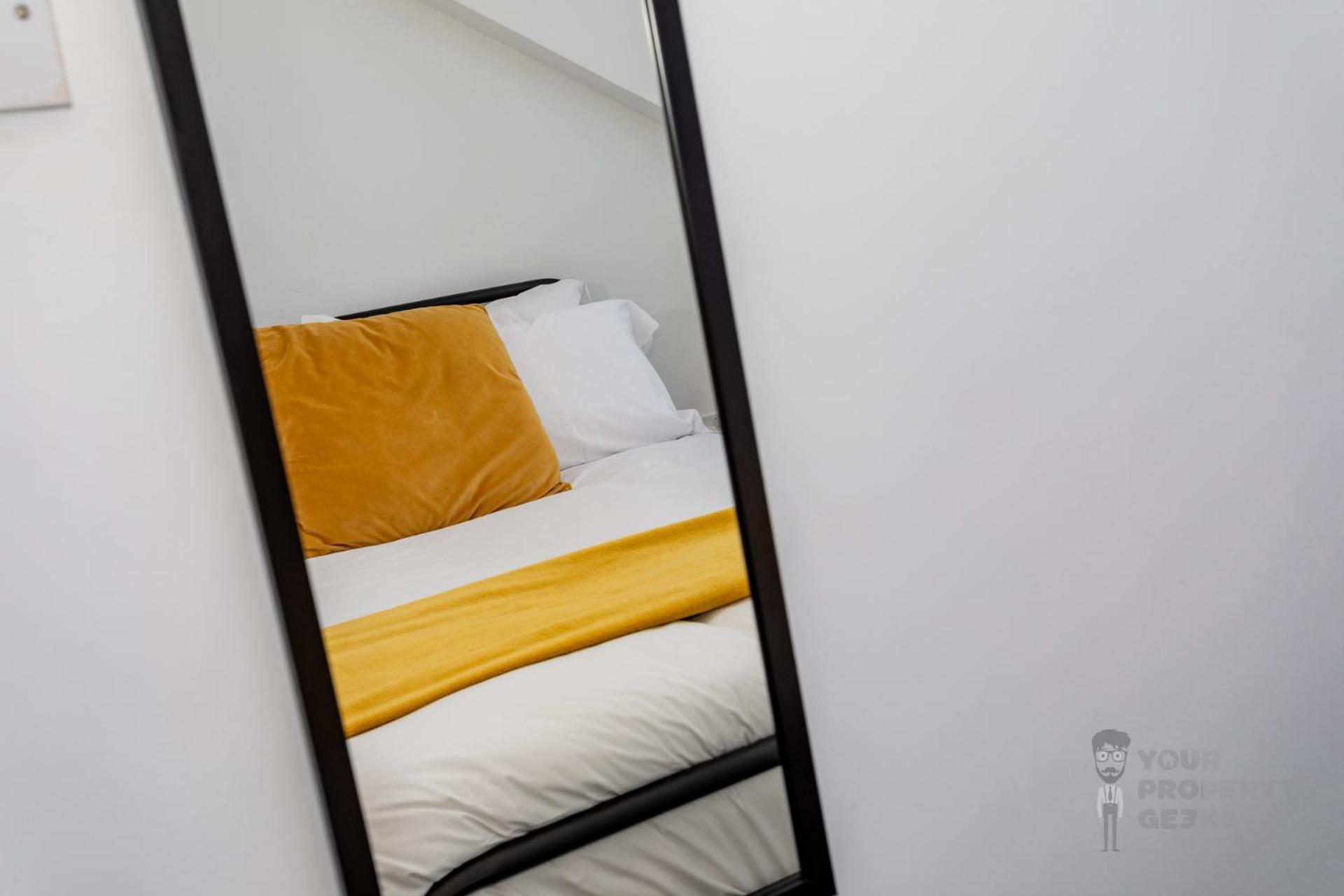 Attic Style 2 Bed Duplex Apartment With Rooftop Patio Belfast Kültér fotó