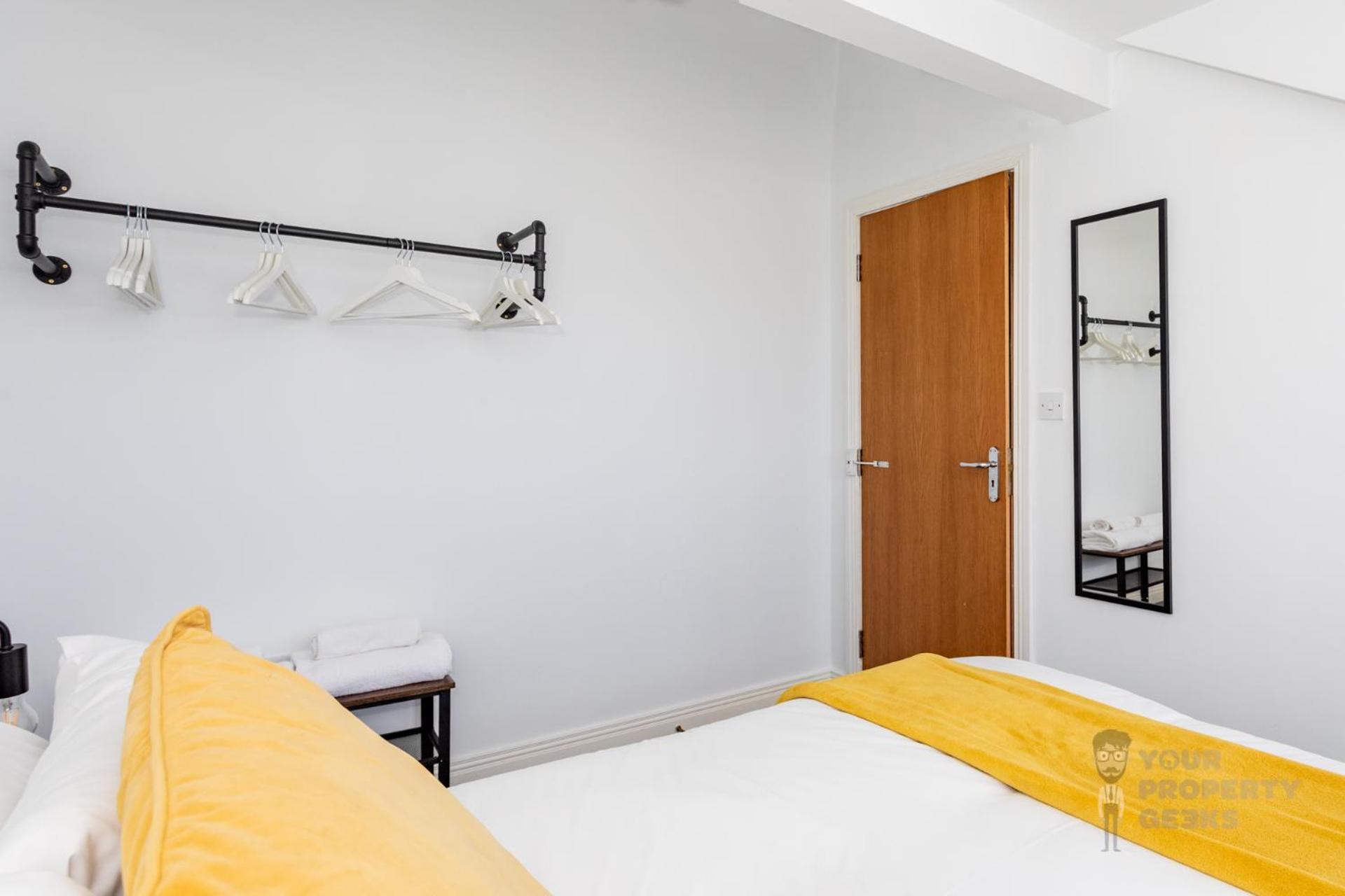 Attic Style 2 Bed Duplex Apartment With Rooftop Patio Belfast Kültér fotó